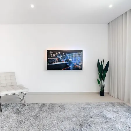 Pico Do Feliz - The Penthouse & The Village By Silver Prop *