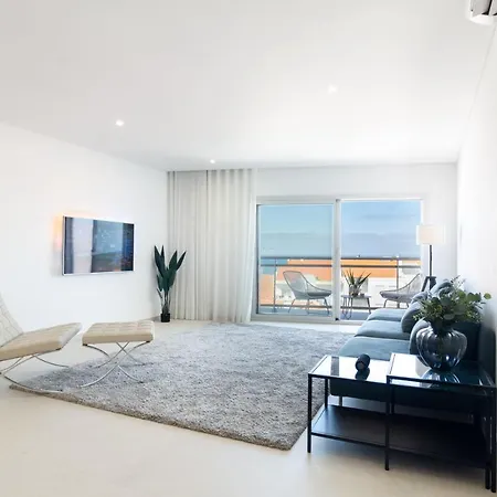 Pico Do Feliz - The Penthouse & The Village By Silver Prop *