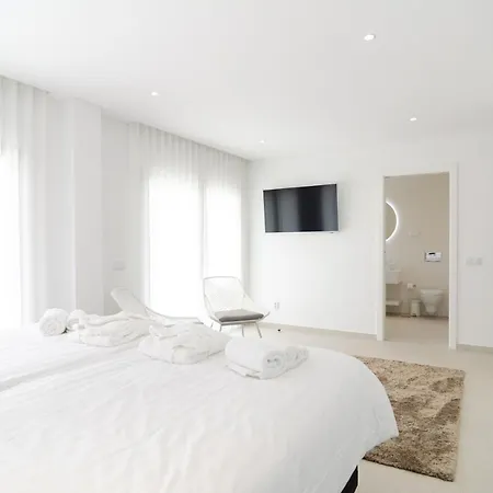 Pico Do Feliz - The Penthouse & The Village By Silver Prop