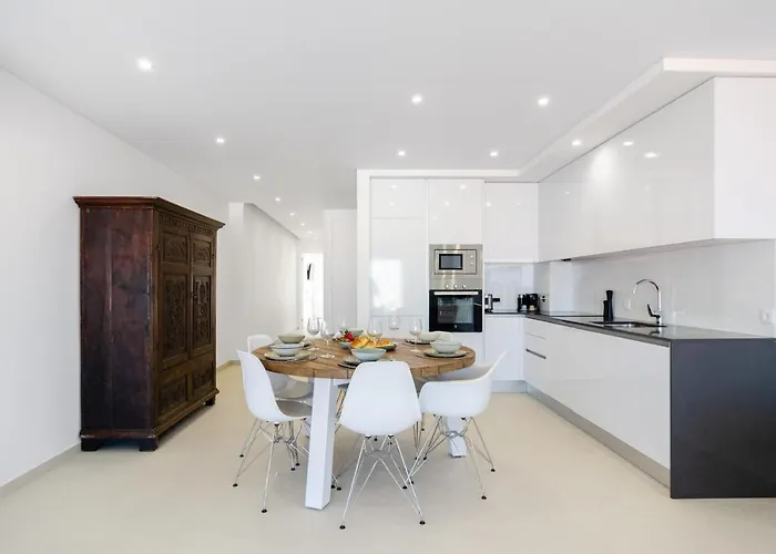 Pico Do Feliz - The Penthouse & The Village By Silver Prop Nazaré