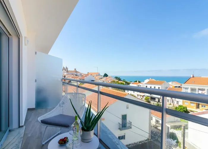 Pico Do Feliz - The Penthouse & The Village By Silver Prop Nazaré