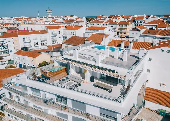 Pico Do Feliz - The Penthouse & The Village By Silver Prop Lägenhet Nazaré